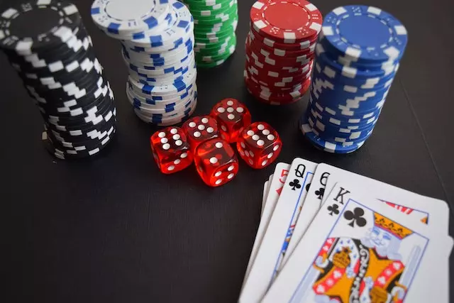 What Is a Straddle in Poker?